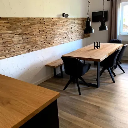 Haus Erika 게스트하우스 3*